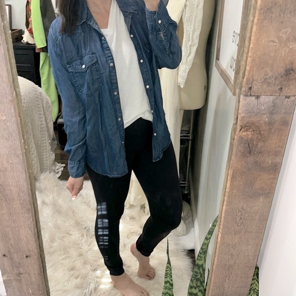 LOLA RIVER dark wash denim snap down button top size medium - Picture 1 of 7